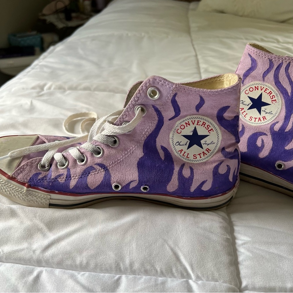 Painted converse